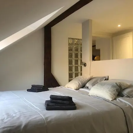아파트 L Apart 155m2 City Center 2br 2bth Up To 8 Guests 콜마