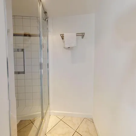 아파트 L Apart 155m2 City Center 2br 2bth Up To 8 Guests 콜마